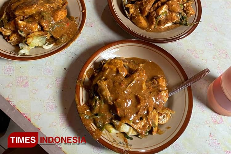 Rujak Cingur: The Bold Flavors of East Java's Culinary Heritage