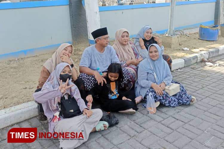 Menghafal Al-Quran dengan Cinta, Kisah Inspiratif Gus Qowim dan Putrinya