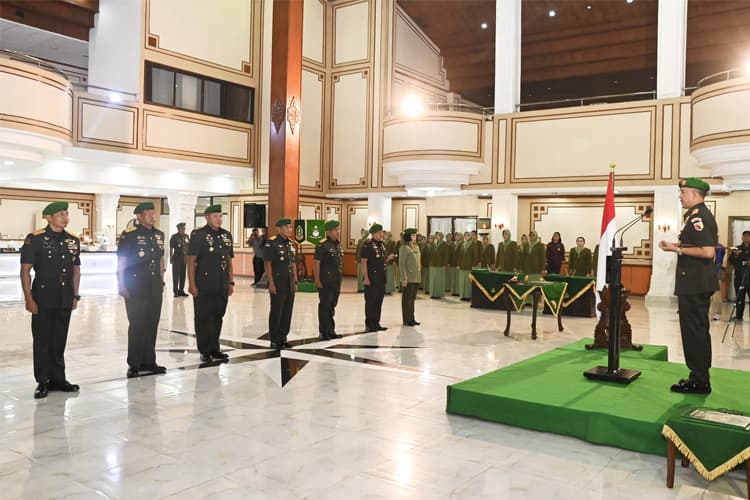 Brigjen TNI Terry Tresna Purnama Gantikan Brigjen TNI Endro Satoto Jadi Kasdam V Brawijaya