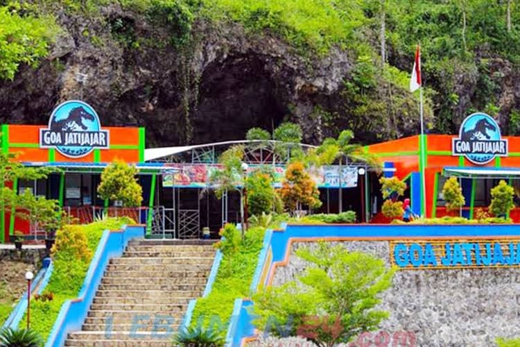 Goa Jatijajar, Pesona Alam dan Legenda Abadi di Kebumen