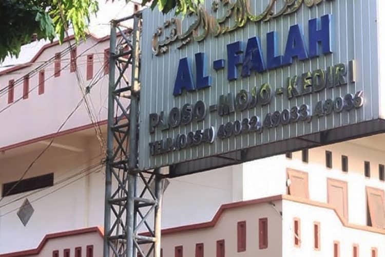 1 Abad Ponpes Al-Falah Ploso Kediri: Melestarikan Tradisi, Meneguhkan Khidmah untuk Bangsa