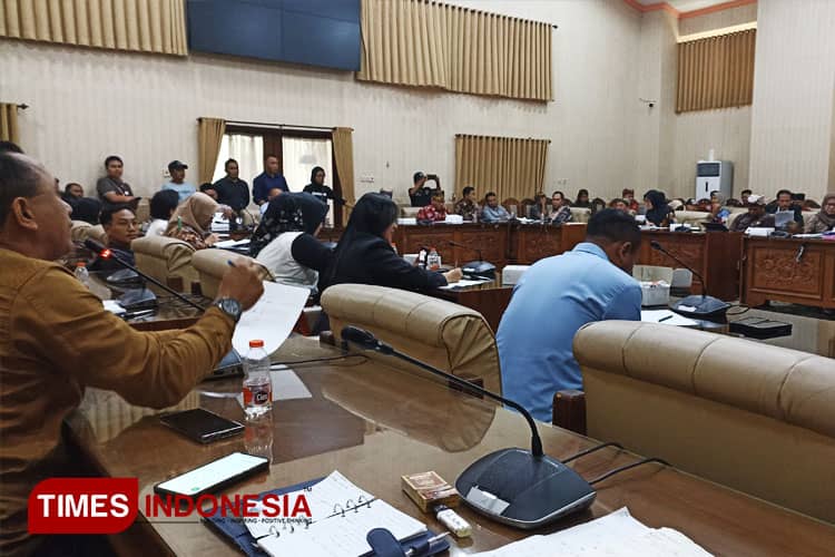 DPRD Kabupaten Banyuwangi Desak Perkebunan Kalibendo Hentikan Aktivitas Pertanian