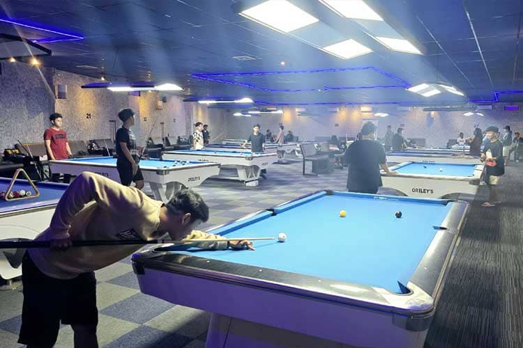 Pool Ball Cafe and Billiard: Surga Hiburan di Bekasi Harga Bersahabat