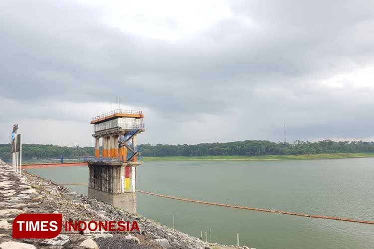 PLTS di Bendungan Karangkates Aman bagi Warga Sekitar? Begini Kata Ahli