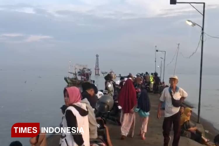 Menikmati Spot Mancing Dermaga Tanjungsari Pemalang, Bak Melihat Ujung Dunia