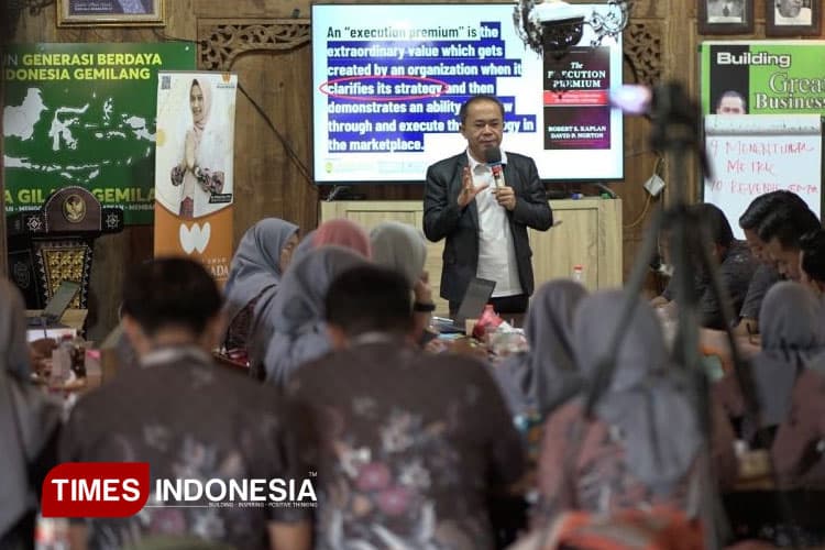 Coach Fahmi: Proteksi UMKM dari Jeratan Rentenir, Permudah Akses KUR