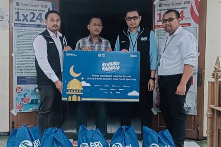 Ramadan Berkah, BRI RO Surabaya Bagikan Santunan ke Warga, Panti Asuhan hingga Panti Wreda