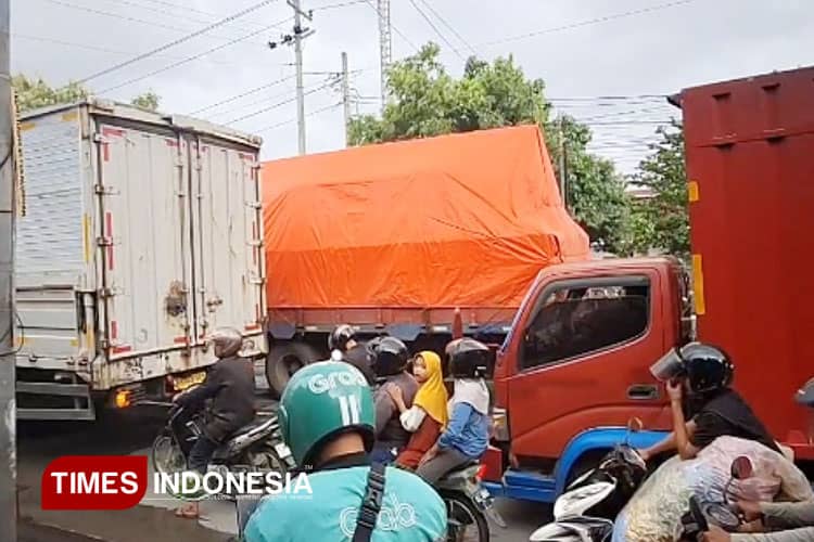 Pembatasan Truk Besar di Kota Pekalongan dan Batang Mulai Berlaku Hari Ini