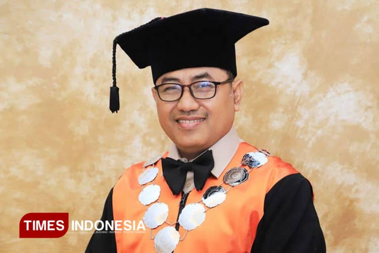 Prof Khoirul Anwar Ditetapkan Sebagai Rektor UM Gresik Periode 2025-2029