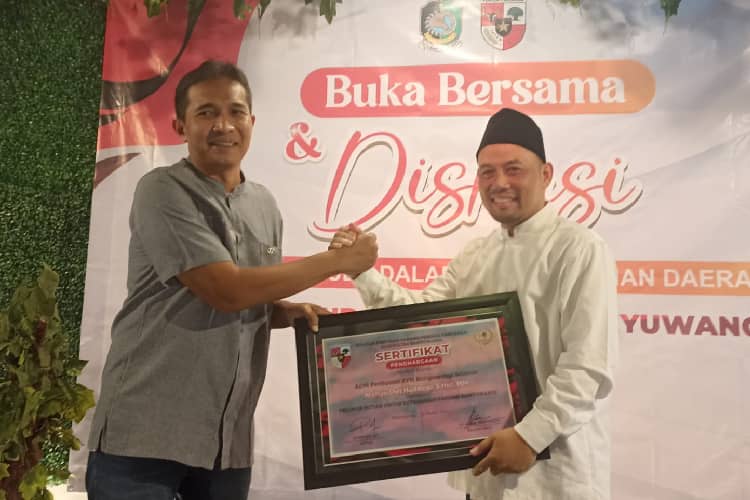 Adm Perhutani KPH Banyuwangi Selatan Raih Penghargaan Pelopor Hutan untuk Ketahanan Pangan