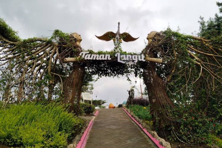 Destinasi Instagramable di Malang untuk Foto Lebaran Keluarga yang Aesthetic
