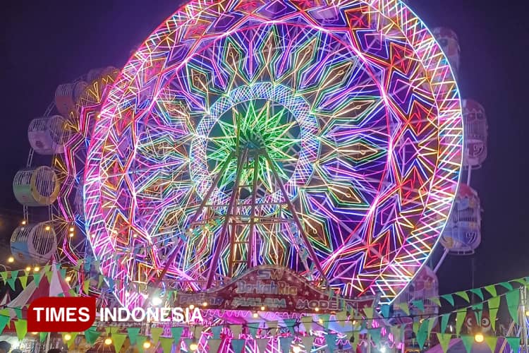 Serunya Menikmati Pasar Malam di Alun-Alun Ponorogo
