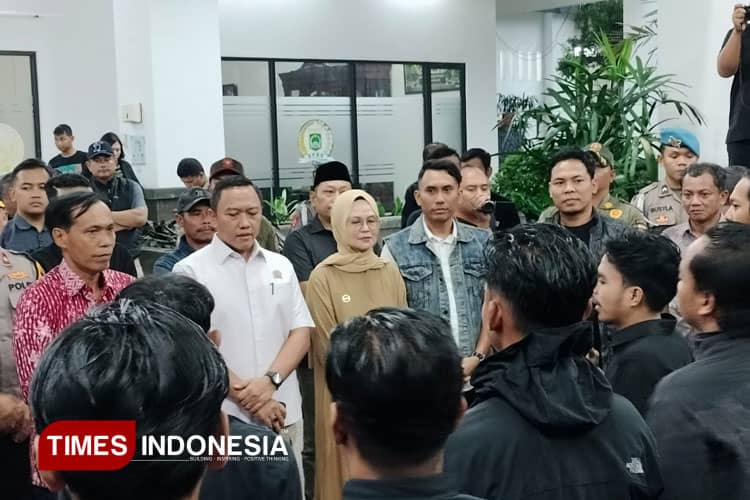 Aksi Mahasiswa Soal UU TNI, DPRD Kabupaten Malang Sepakat Menolak Dwi Fungsi ABRI