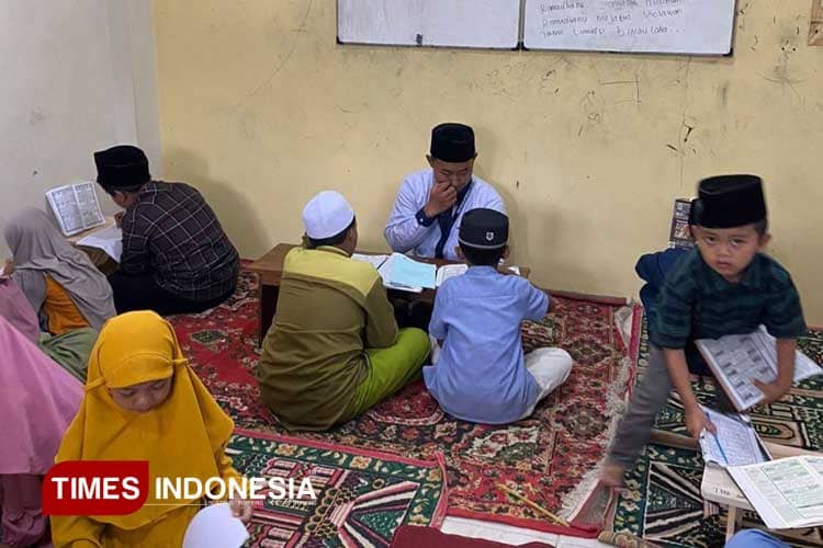 Mahasiswa Unisma Malang Mengajar di TPQ Sunan Giri: Mengabdi untuk Mencetak Generasi Berakhlak Mulia