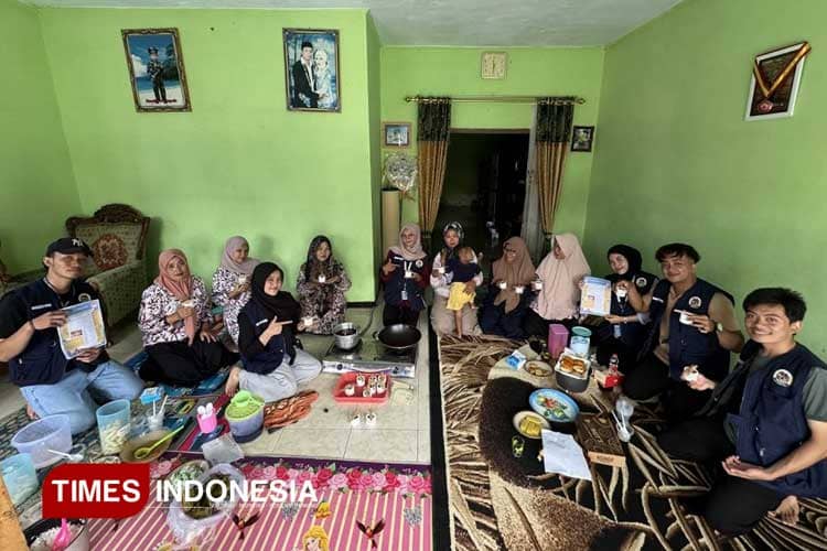 Bangun Perekonomian Keluarga, Mahasiswa KSM-T Unisma Malang Ubah Jelantah jadi Rupiah