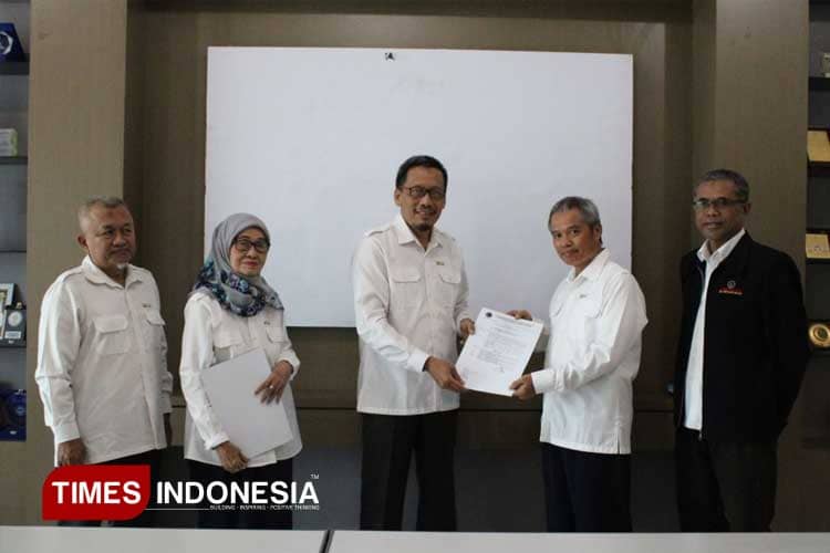 Prof. Dr. Ir. Aji Suraji, ST, M.Sc.,IPU.,M.Eng Diangkat jadi Direktur Pascasarjana UWG Malang