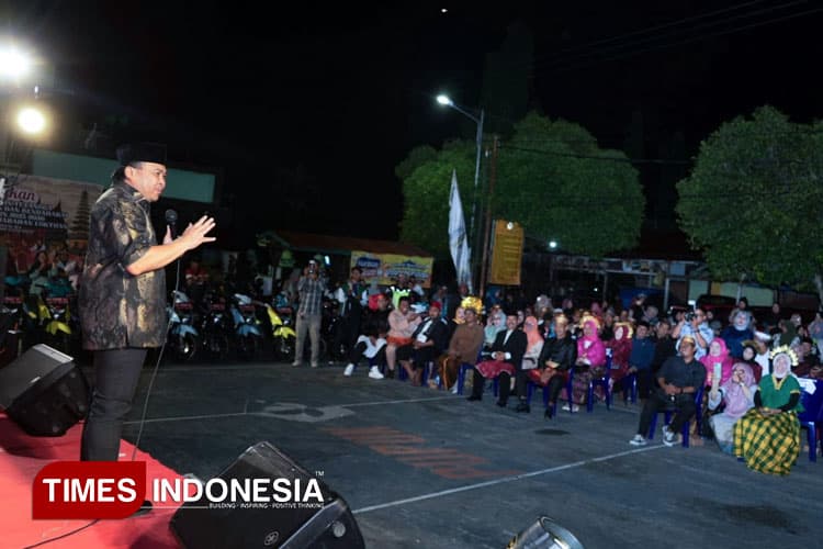 Meriah, Pengurus RT Loktuan Dilantik Di Halaman Kantor Kelurahan Loktuan