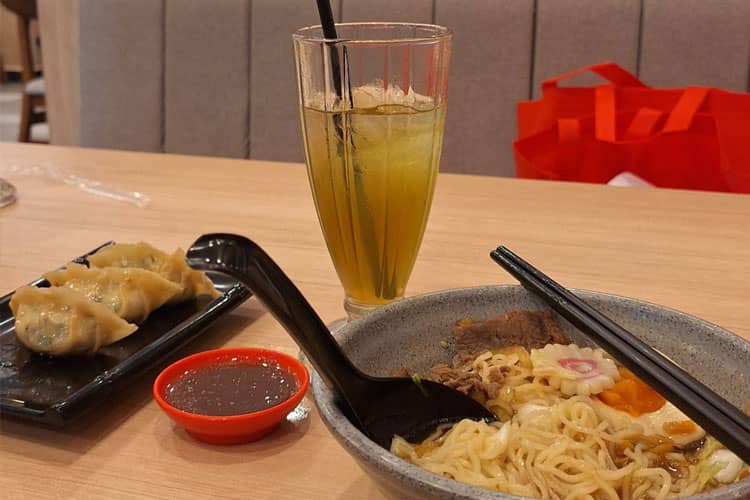 Hadir di BG Junction Surabaya, Gokana Ramen Hadirkan Konsep Dapur Terbuka