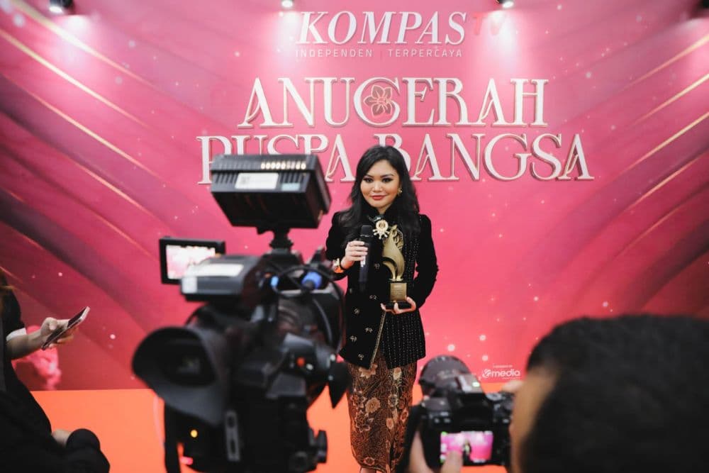 Menginspirasi Lewat Aksi Nyata, Cahaya Manthovani Raih Penghargaan Puspa Nawasena di Hari Kartini