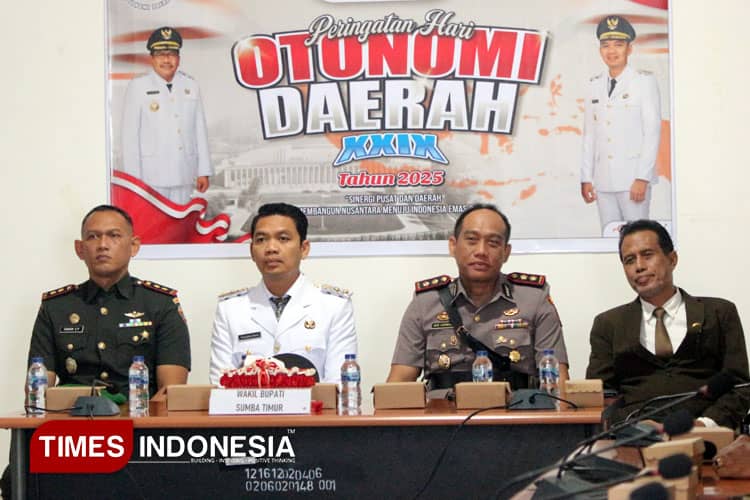 Wabup dan Sekda Sumba Timur Ikuti Peringatan Hari Otonomi Daerah ke-29