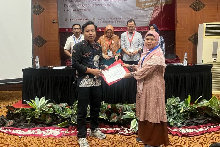 Dr. Fatimah Terpilih Aklamasi sebagai Ketua Umum ADAKSI