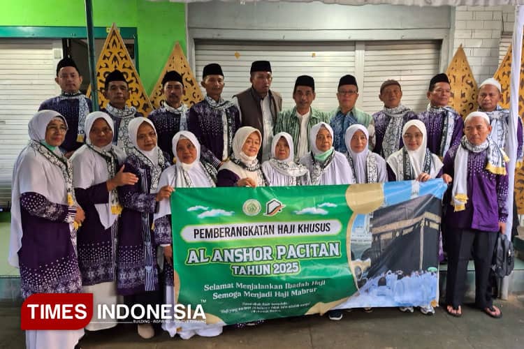 Al Anshor Pacitan Berangkatkan 17 Jemaah Haji Khusus 2025