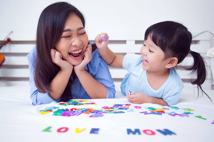 Mengasuh Anak Ternyata Punya Efek Positif pada Kesehatan Otak Lho