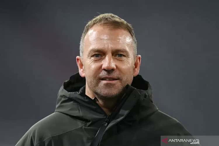 Raih Tiga Trofi Musim Perdana, Barcelona Perpanjang Kontrak Hansi Flick