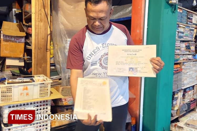Menyusuri Dunia Buku dan Komik Langka di Pasar Buku Velodrome Kota Malang