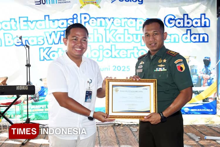 Kodim 0815/Mojokerto Terima Penghargaan dari Bulog atas Dukungan Penyerapan Gabah Petani