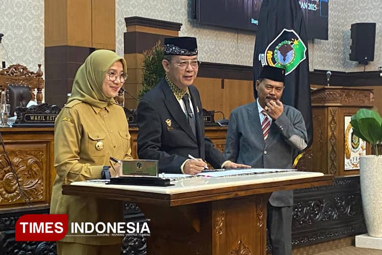Perubahan APBD Tahun Anggaran 2025 Resmi Ditetapkan DPRD Banyuwangi
