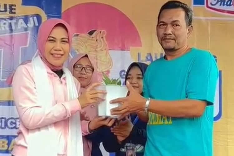 Ketua TP PKK Jember Kenalkan Lidah Mertua untuk Atasi Polusi Udara