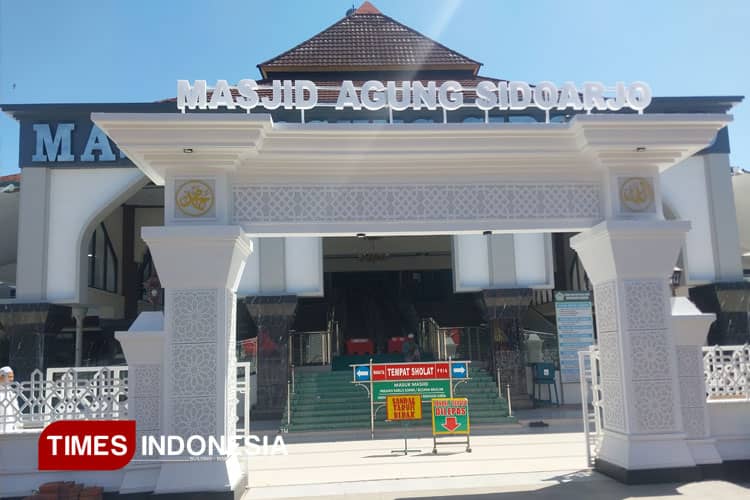 Masjid Agung Sidoarjo Tampil Megah dengan Payung Raksasa Mirip Masjid Nabawi