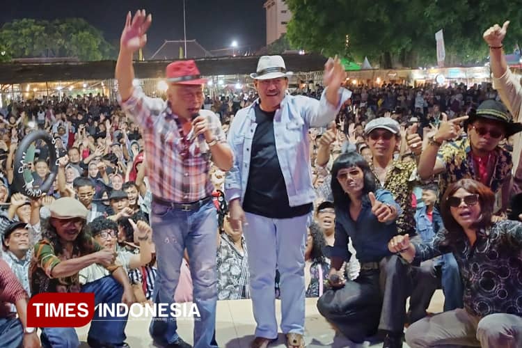 Orkes Dangdut Lawas Menghipnotis Ribuan Penonton Ponorogo Rikolo Semono