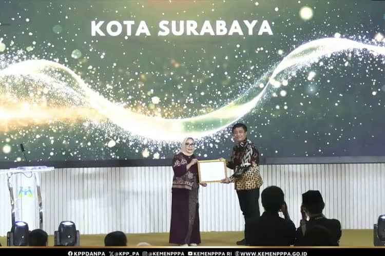 Pemkot Surabaya 7 Kali Raih Anugerah Kota Layak Anak Utama, Komitmen Tegas Penuhi Hak Anak