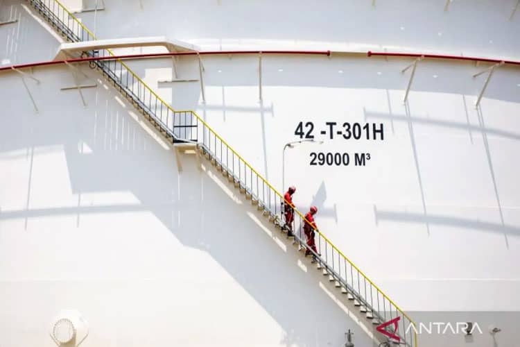 Perkuat Ketahanan Energi, Pertamina Selesaikan Empat Tangki Baru di Kilang Balongan