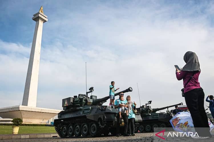 HUT ke-80 TNI, Ribuan Alutsista Dipamerkan di Monas