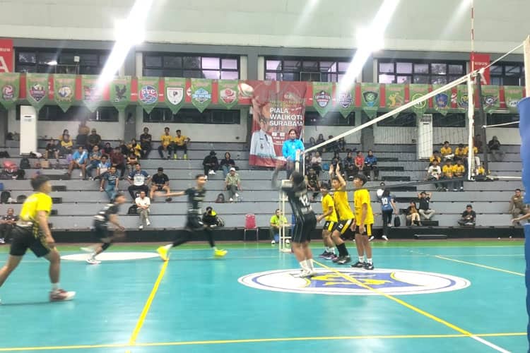 Tim Voli Sidoarjo Sapu Bersih Kejuaraan Voli Antar Klub U-19 Piala Wali Kota Surabaya
