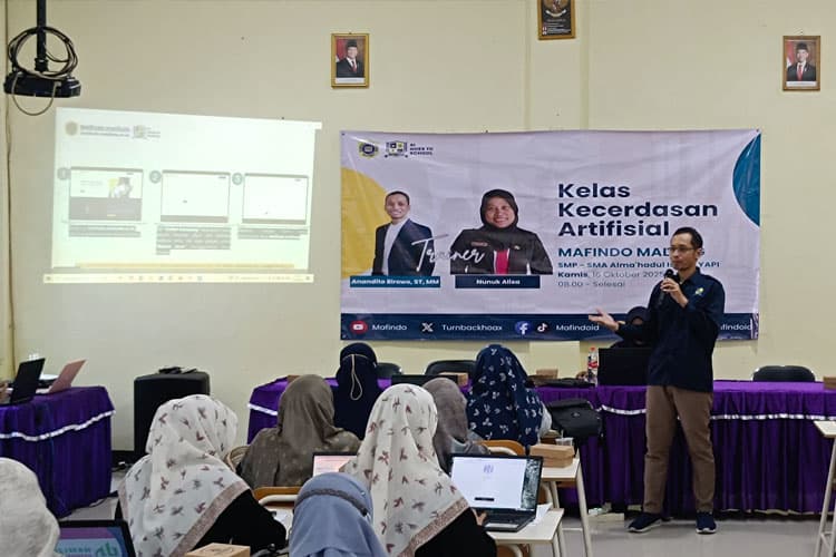 AIGTS Mafindo Hadir di Pasuruan, Guru YAPI Belajar Manfaatkan Kecerdasan Artifisial