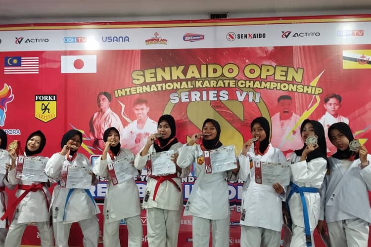 Giri Taruna Bogor Tampil Gemilang: 3 Emas, 6 Perak di Piala Kemenpora Senkaido Open