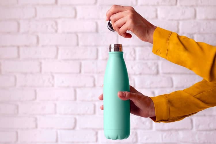 Nggak Asal Cuci, Begini Cara Jitu Hempas Bau Tumbler
