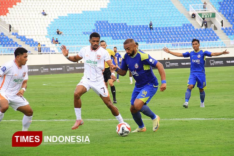 Dihantam Tiga Kekalahan Kandang Beruntun, Arema FC Sesalkan Keputusan Wasit