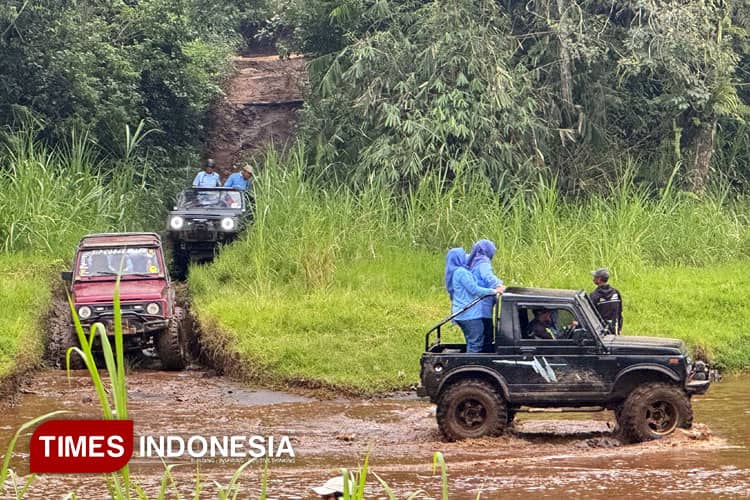 Batu AR Adventure: Serunya Menaklukkan Alam Coban Talun di Atas Roda