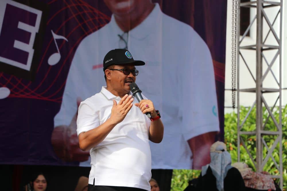 Kemeriahan Dies Natalis Ke-37 Polije: Ribuan Peserta Ikuti Jalan Sehat dan Minum Susu Inovasi "Tefa Milk" Serentak