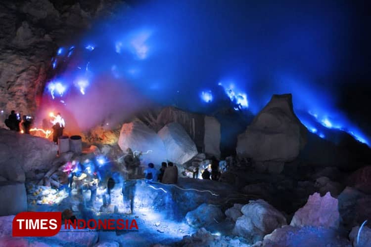 Blue Fire Kawah Ijen Menghilang, Praktisi Geologi Ungkap Penyebabnya