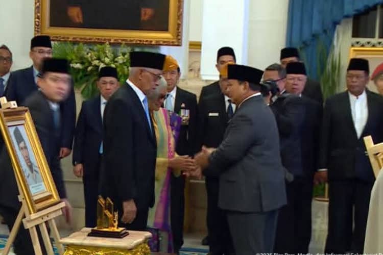 Sultan Tidore Ke-37 Zainal Abidin Syah Ditetapkan Sebagai Pahlawan Nasional