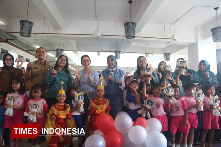 Gebyar Hari Pahlawan, TP PKK Ajak Ratusan Anak PAUD di Kota Malang Belajar Nilai Perjuangan dengan Gembira