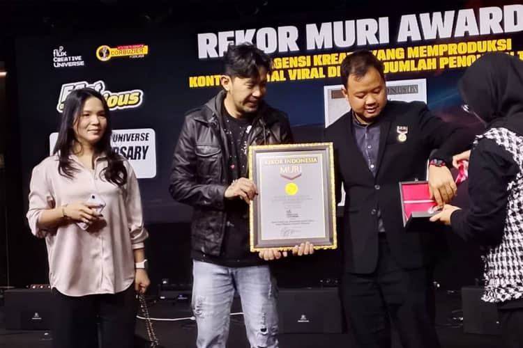Pecahkan Rekor MURI di Momen Ulang Tahun ke-4, Flux Creative Universe Raih Views Terbanyak di Indonesia