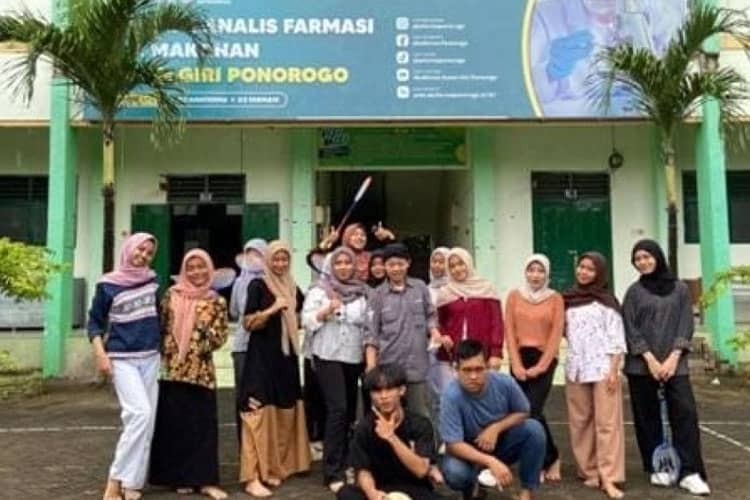 UKM Akasport Akafarma Sunan Giri Ponorogo Membentuk Mahasiswa Sportif dan Berprestasi