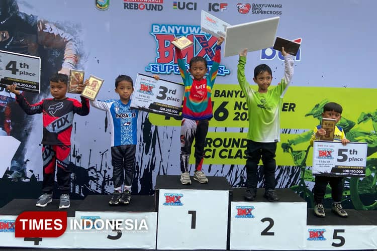 Dua Pebalap SART Juara di Banyuwangi BMX Supercross 2025